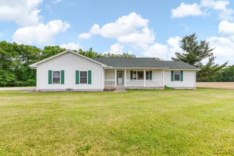 13525 Lawrence, Hudson, MI 49247