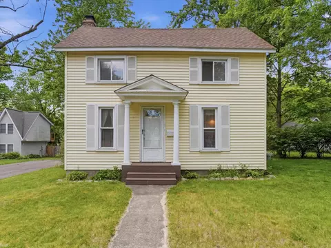 328 S 3rd, Brighton, MI 48116