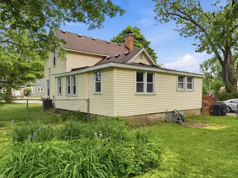 Exterior - 328 S 3rd, Brighton, MI 48116 photo 7 of 11