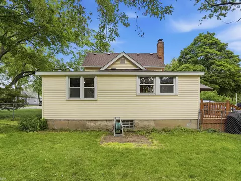 Exterior - 328 S 3rd, Brighton, MI 48116 photo 8 of 11