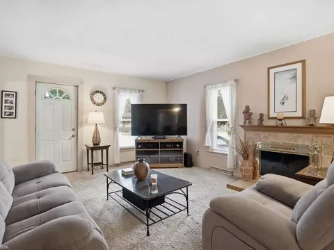 Living - 328 S 3rd, Brighton, MI 48116 photo 2 of 2