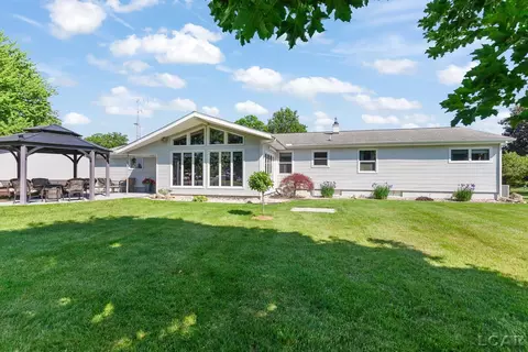 1462 Sand Crk, Adrian, MI 49221