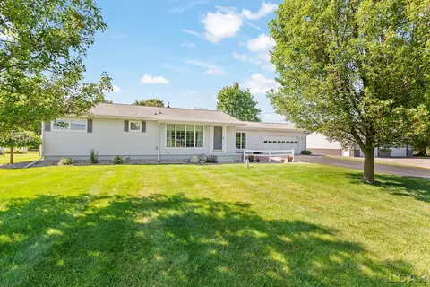 1462 Sand Crk, Adrian, MI 49221