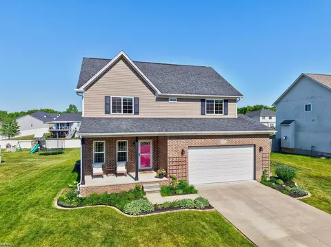 8101 Peninsula, Grand Blanc, MI 48439
