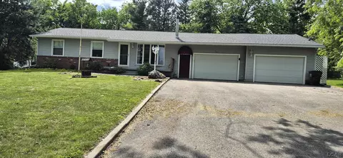 3278 Bent Oak, Adrian, MI 49221