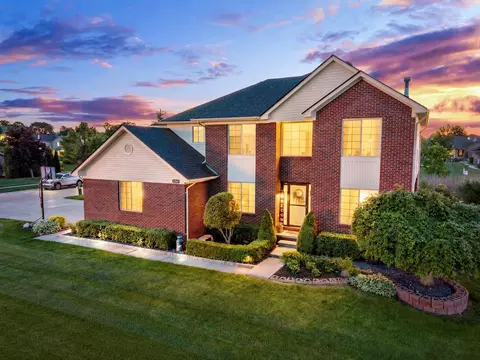 52047 Copper Crk, Chesterfield, MI 48047