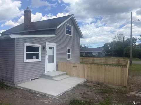 604 W 10th, Monroe, MI 48161