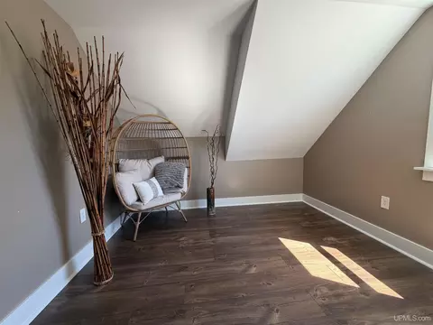 Bedroom - 200 S 22, Escanaba, MI 49829 photo 3 of 4