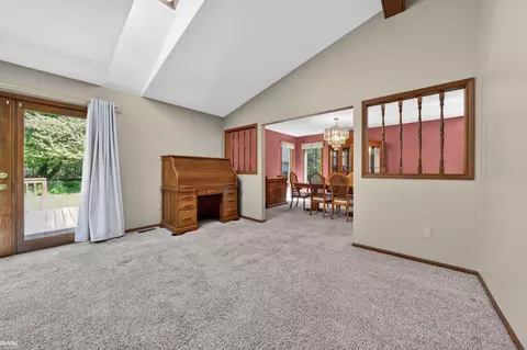 Living - 6440 Benoit, Clay, MI 48001 photo 4 of 7