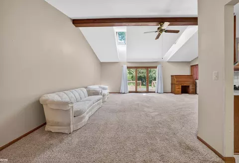 Living - 6440 Benoit, Clay, MI 48001 photo 2 of 7