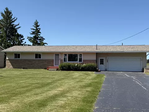 457 E Ctr, Essexville, MI 48732