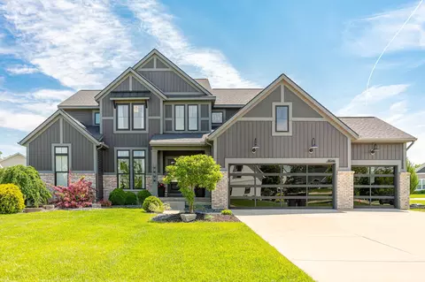 8046 Golden Oak, Jenison, MI 49428