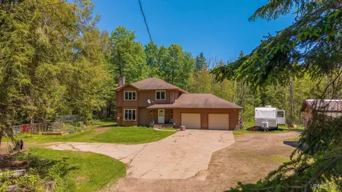 971 N Co Rd 545, Skandia, MI 49885