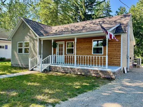 427 Cedar, Breckenridge, MI 48615