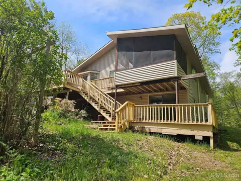 610 Hillside, Washburn, WI 54891