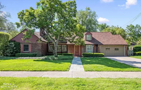 1023 Harvard, Grosse Pointe Park, MI 48230