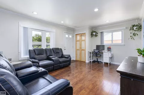 Living - 18029 Rainbow, Fraser, MI 48026 photo 1 of 2