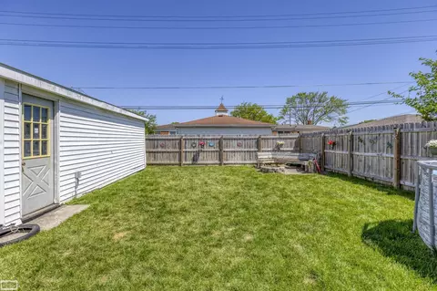 Exterior - 18029 Rainbow, Fraser, MI 48026 photo 6 of 6