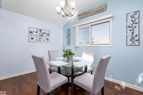Dining - 18029 Rainbow, Fraser, MI 48026 photo 2 of 2