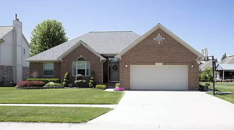 53579 Meadow Crk, New Baltimore, MI 48047