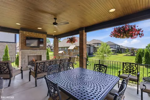Exterior - 17206 Crittenden, Macomb, MI 48044 photo 8 of 10