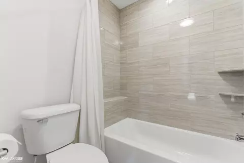 Bath - 17206 Crittenden, Macomb, MI 48044 photo 6 of 6