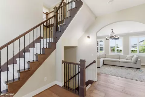 Entry Way - 17206 Crittenden, Macomb, MI 48044 photo 3 of 8