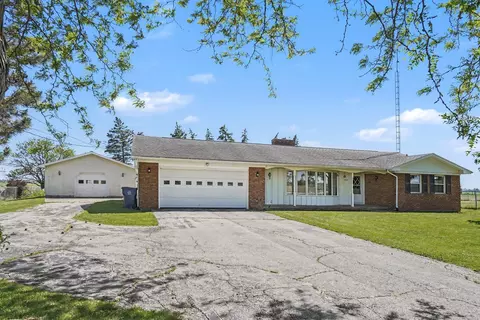 4925 W Freeland Rd, Saginaw, MI 48604