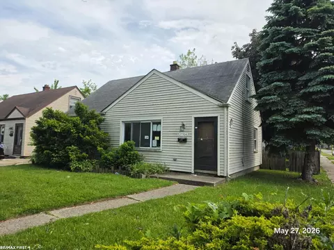 17304 Lincoln, Eastpointe, MI 48021