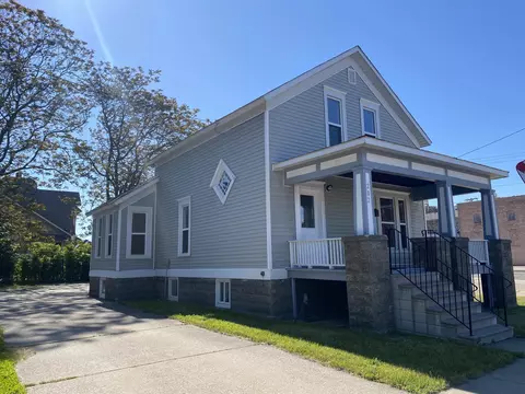 202 N Henry, Bay City, MI 48706