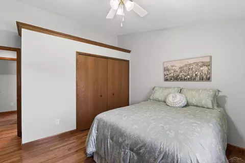 Bedroom - 637 Riverview, Gladwin, MI 48624 photo 5 of 6