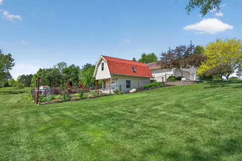 Exterior - 637 Riverview, Gladwin, MI 48624 photo 19 of 24