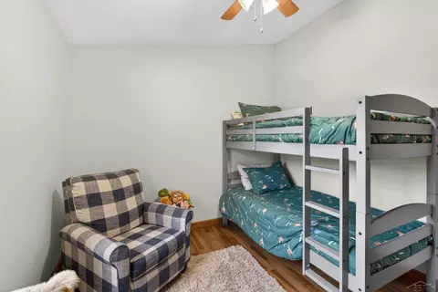 Bedroom - 637 Riverview, Gladwin, MI 48624 photo 4 of 6