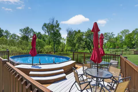 Exterior - 637 Riverview, Gladwin, MI 48624 photo 9 of 24