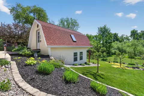Exterior - 637 Riverview, Gladwin, MI 48624 photo 3 of 24