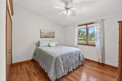 Bedroom - 637 Riverview, Gladwin, MI 48624 photo 6 of 6