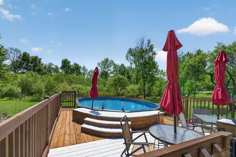 Exterior - 637 Riverview, Gladwin, MI 48624 photo 10 of 24