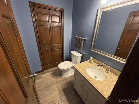 1128 E, Iron Mountain, MI 49801 photo 46