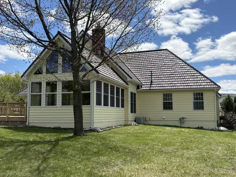1128 E, Iron Mountain, MI 49801 photo 5