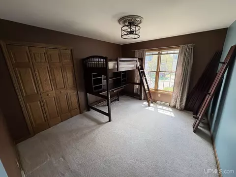 1128 E, Iron Mountain, MI 49801 photo 29
