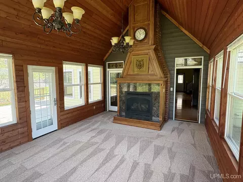 1128 E, Iron Mountain, MI 49801 photo 14