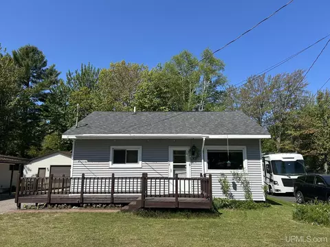 1615 Gray, Marquette, MI 49855