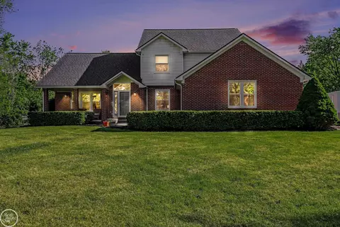 14270 31 Mile Rd, Washington, MI 48095