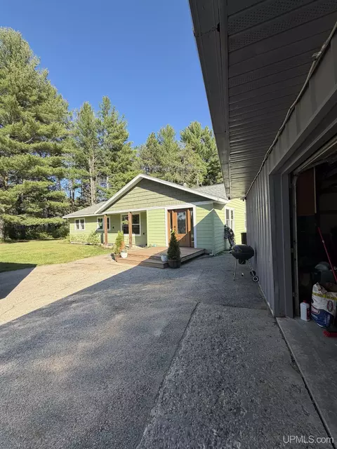 n11158 Evergreen Road, Wausaukee, WI 54177