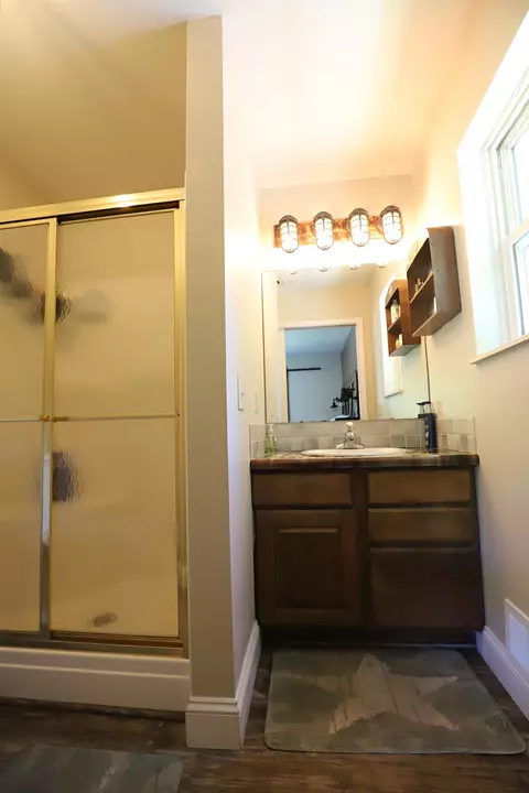 Bath - 6285 Chicago, Flushing, MI 48433 photo 1 of 2