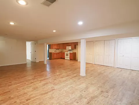 Other - 6285 Chicago, Flushing, MI 48433 photo 3 of 7
