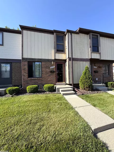 24059 Grange, Clinton Township, MI 48036