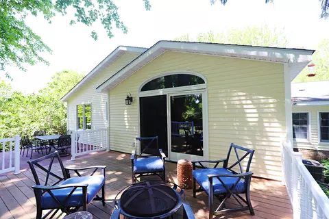 Exterior - 1536 Suzanne, Flushing, MI 48433 photo 11 of 17