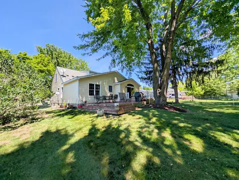 Exterior - 1536 Suzanne, Flushing, MI 48433 photo 4 of 17