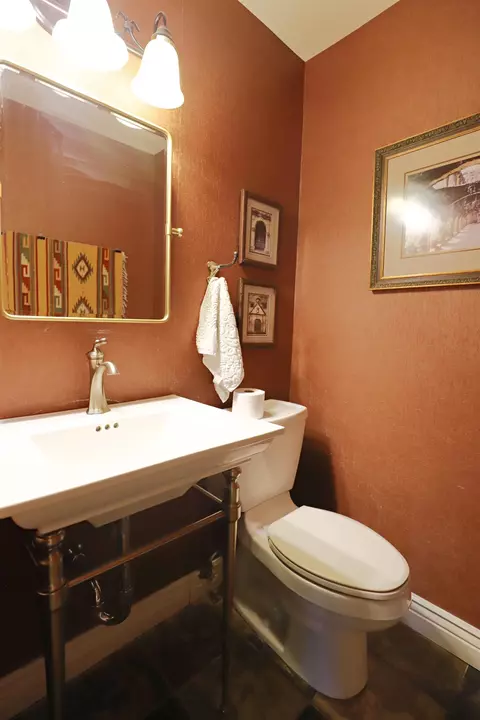 Bath - 1536 Suzanne, Flushing, MI 48433 photo 1 of 4